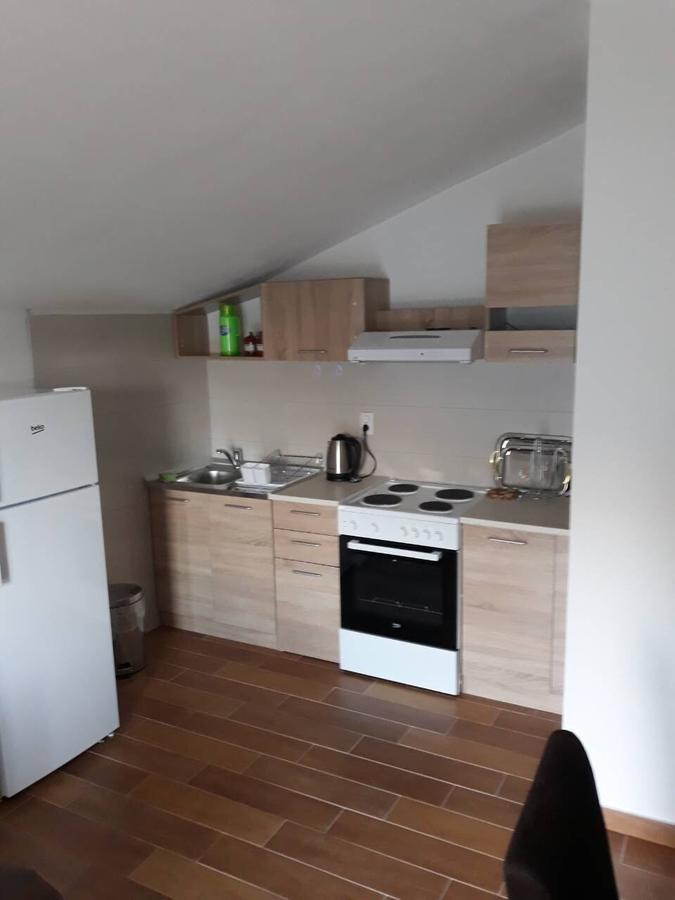 ريسان Apartmani Viza المظهر الخارجي الصورة