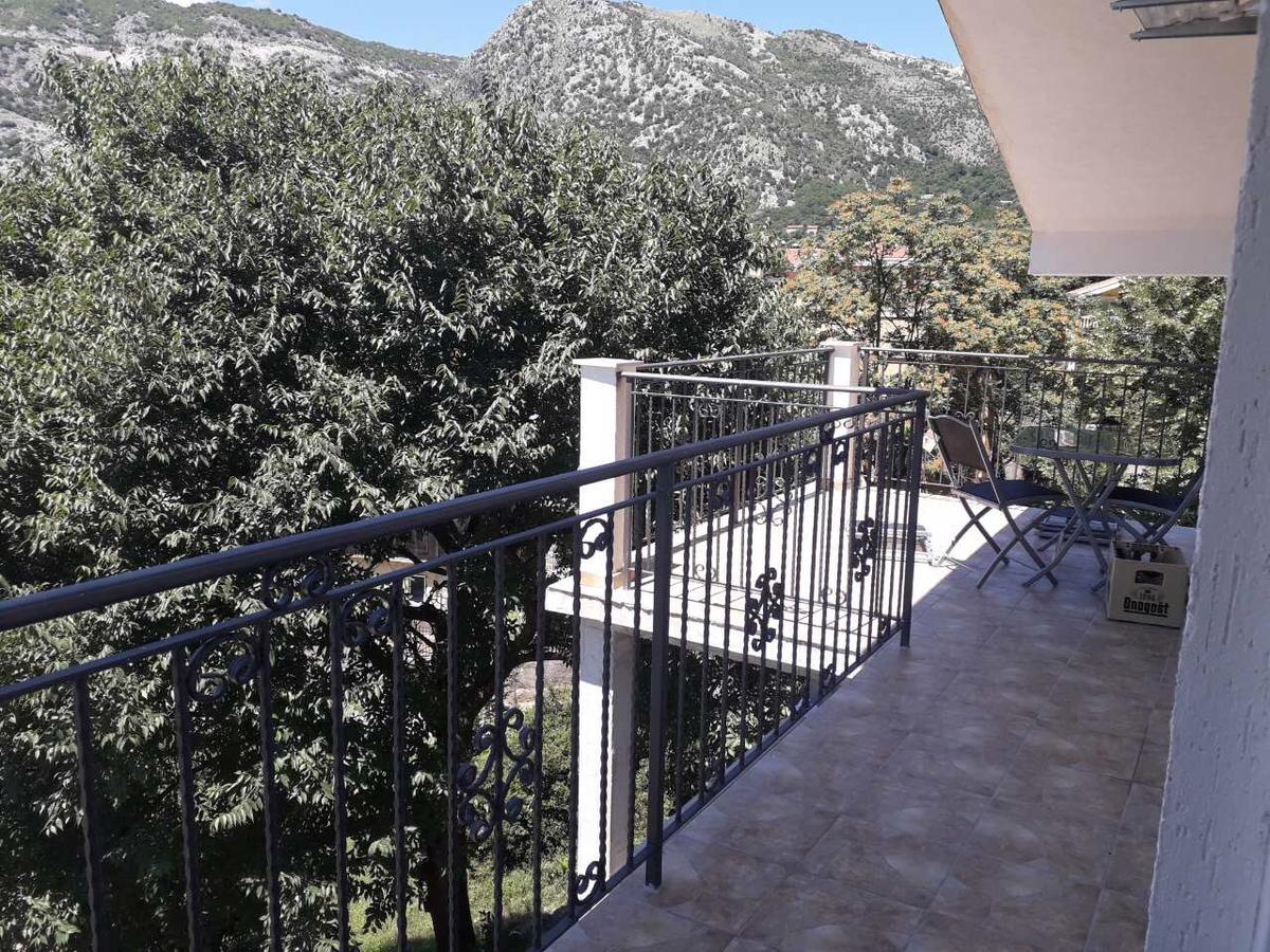 ريسان Apartmani Viza المظهر الخارجي الصورة