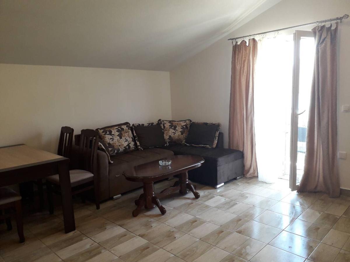 ريسان Apartmani Viza المظهر الخارجي الصورة