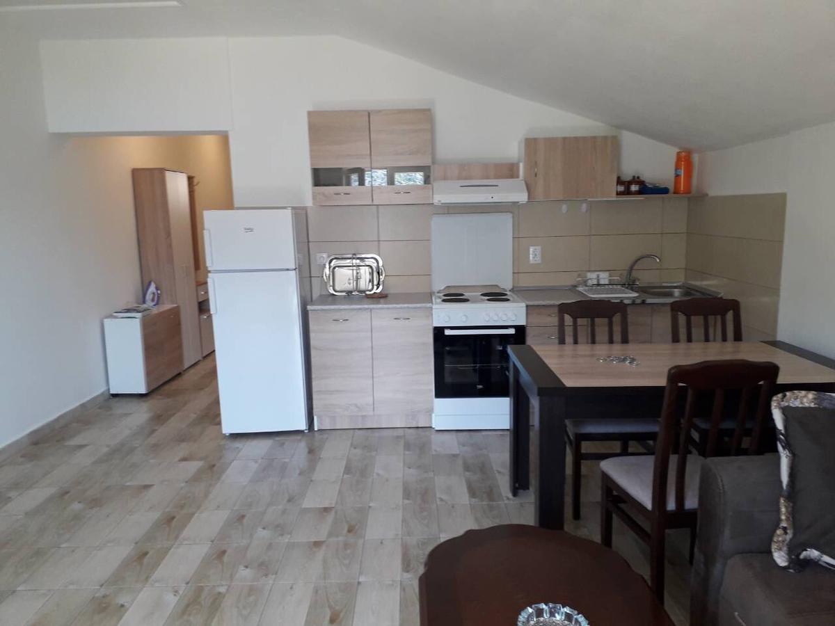 ريسان Apartmani Viza المظهر الخارجي الصورة